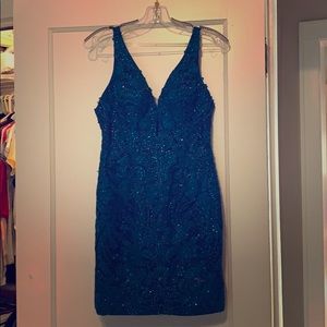 Gorgeous cocktail dress!